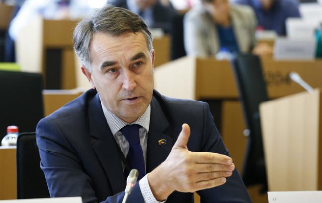 ЕС может приостановить помощь Молдове, - евродепутат