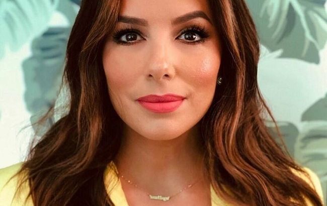 Еще стройнее! Ева Лонгория показала идеальную фигуру в стильном образе