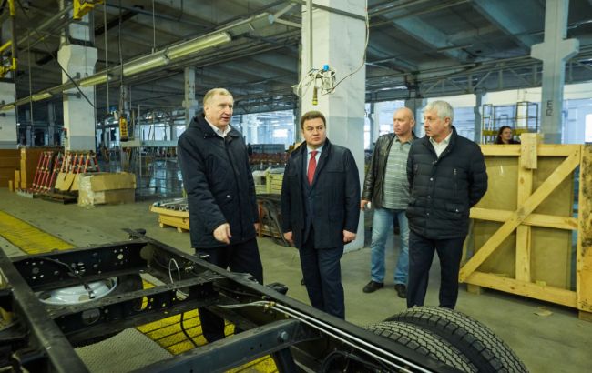 Бондар: держава повинна допомагати промисловості не тільки пільгами