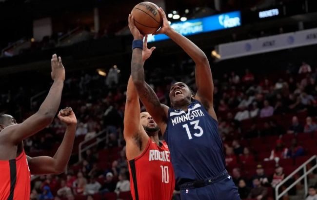 Резервист "Миннесоты" силовым данком не спас от поражения: момент дня в НБА