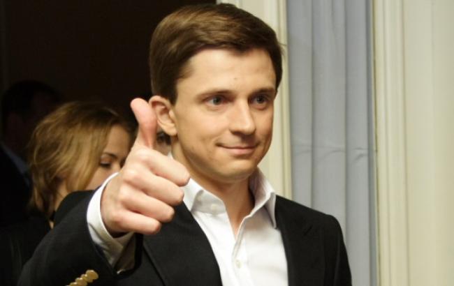 КВУ просить ЦВК не визнавати вибори Ради в окрузі №102, де перемагає Довгий