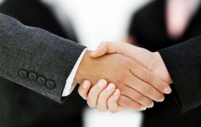 Яценюк обсудит с Байденом и Меркель соглашение по газу и вопрос финпомощи Украине