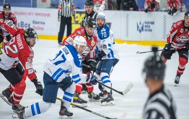 Стартував новий сезон чемпіонату Української хокейної ліги