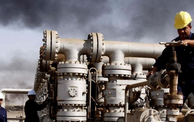 Цена нефти Brent удерживается в районе 61 долл. за баррель