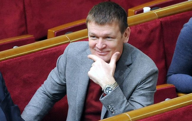 В Раде нардеп снова "кнопкодавил"