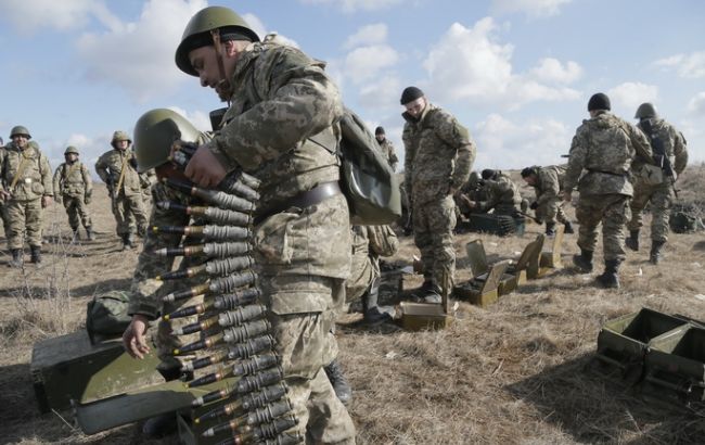 Боевики за сутки 95 раз обстреляли силы АТО, - штаб