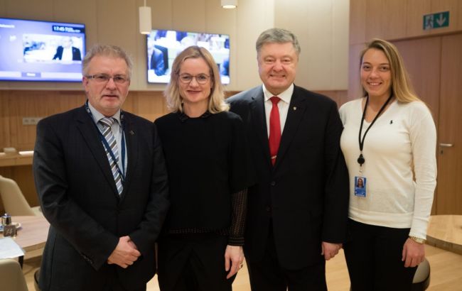 Порошенко предложил Европарламенту принять резолюцию в поддержку Украины