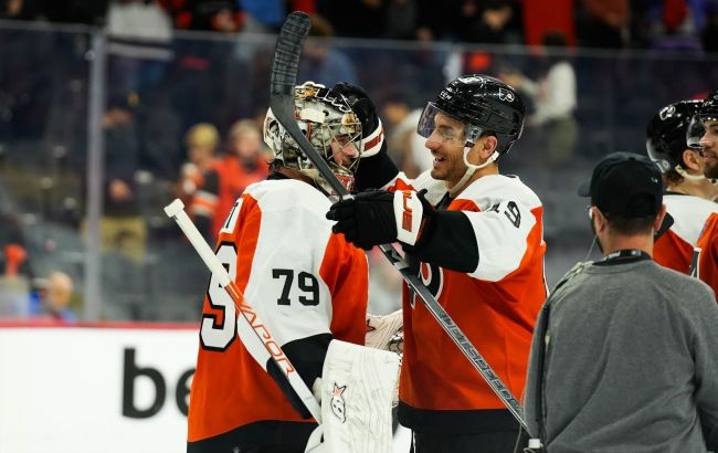 Голкіпер "Філадельфії" з першим шатаутом сезону став головною зіркою вечора НХЛ: відео