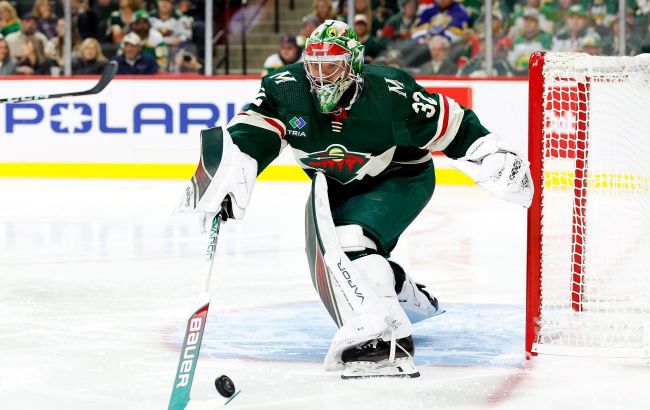 Воротар "Міннесоти" з яскравим шатаутом очолив топ-3 зірок вечора НХЛ: відео