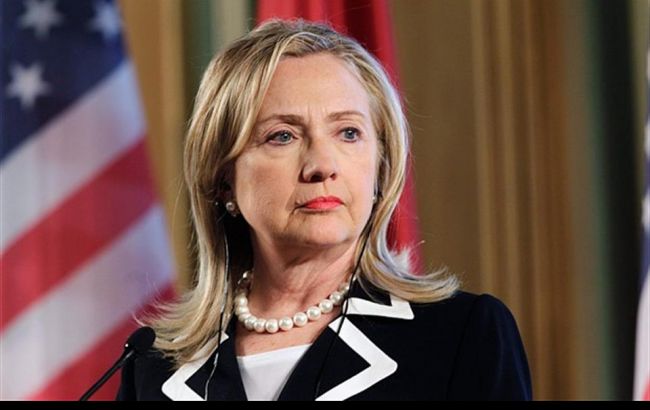 Хілларі Клінтон пообіцяла жорстку політику проти Путіна