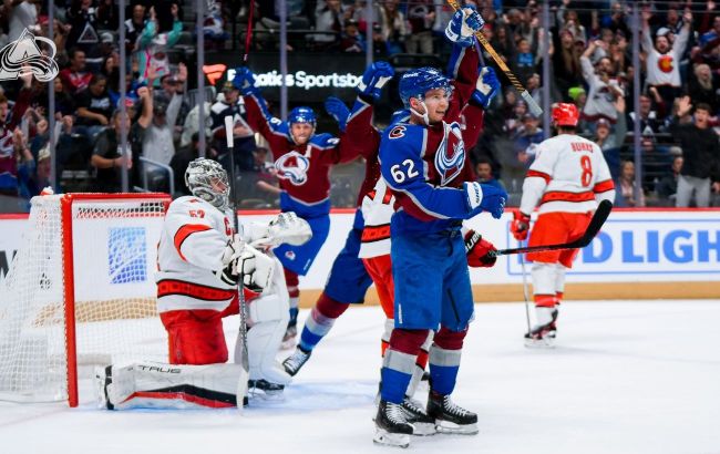 Вінгер "Колорадо" з голом і хет-триком асистів став головною зіркою вечора НХЛ: відео