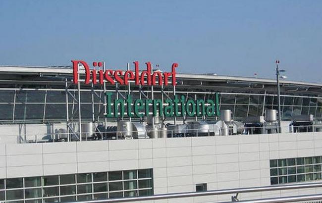 В аэропорту Дюссельдорфа нейтрализовали бомбу времен Второй мировой войны