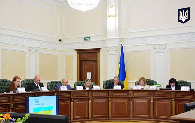 Тримав вдома портрет в образі Цезаря. На арешт судді з Броварів дали добро