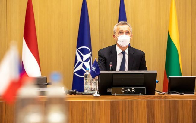 В НАТО рассчитывают, что Россия откажется от наращивания войск на границе с Украиной