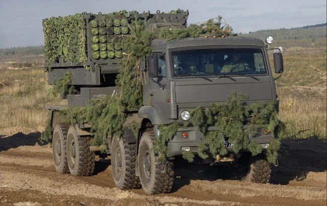 У Харківській області окупанти використовують залпові дистанційні системи для мінування територій