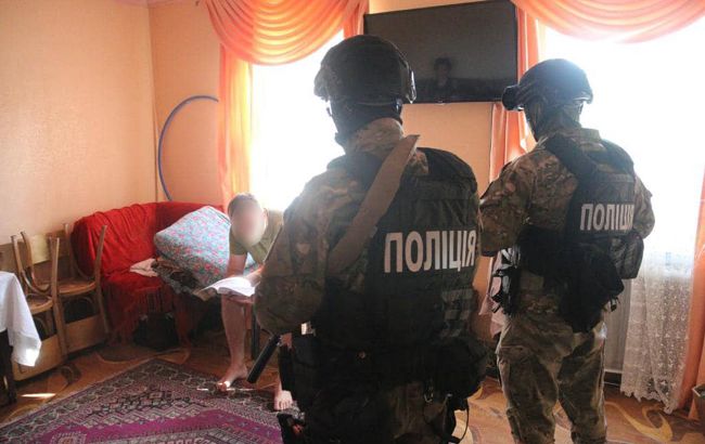 В Белой Церкви мужчинам подделывали справку о непригодности для бегства из Украины