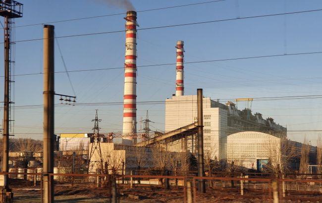 Шахтарі ДТЕК допомагають енергетикам розбирати завали на атакованих окупантами ТЕС, &ndash; Сахарук