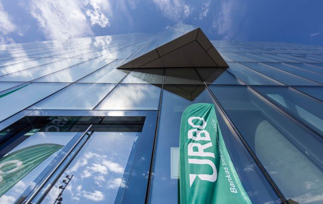 Ответ на санкции ЕС? Китай запретил в стране деятельность двух европейских банков