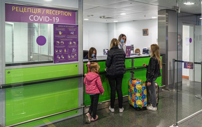 Чи можна летіти за кордон під час локдауну з "Борисполя" та "Києва": з'явився відповідь