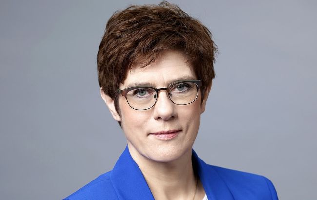 Россия создала реальную угрозу для Европы, - министр обороны Германии