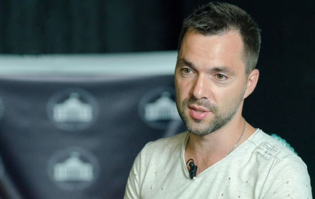 Шантажа будет много. Арестович оценил возможность ядерного удара по Украине