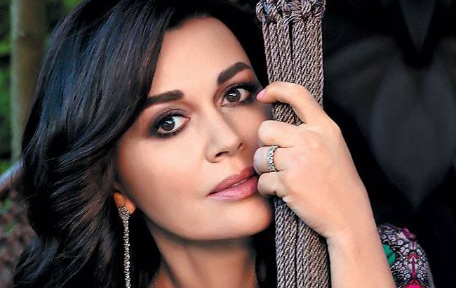 Врачи бессильны: Анастасия Заворотнюк покинула Россию