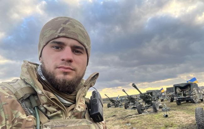 "Память будет жить вечно". Как в день рождения "Да Винчи" украинцы вспоминают Героя