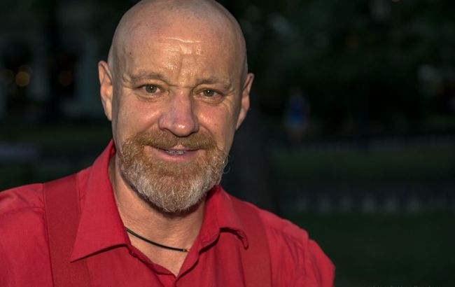 Легендарний комік з Маски-шоу закликав українців йти до церкви на Великдень