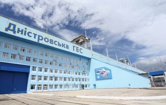 Били ракетами. В Черновицкой ОВА рассказали детали атаки на Днестровскую ГЭС (фото)