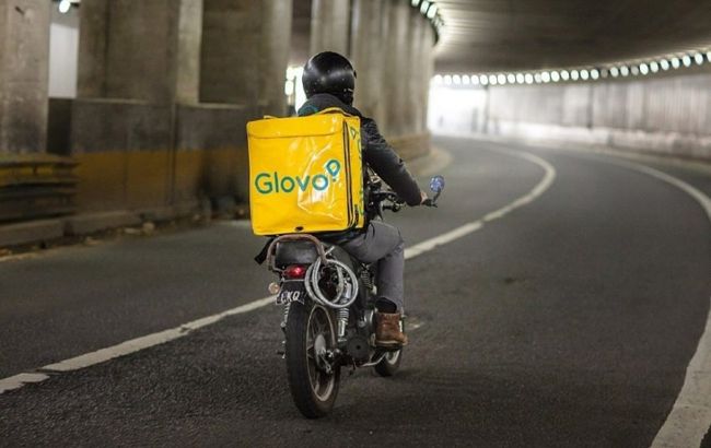 Glovo возобновляет работу в Украине: будет доставлять товары первой необходимости