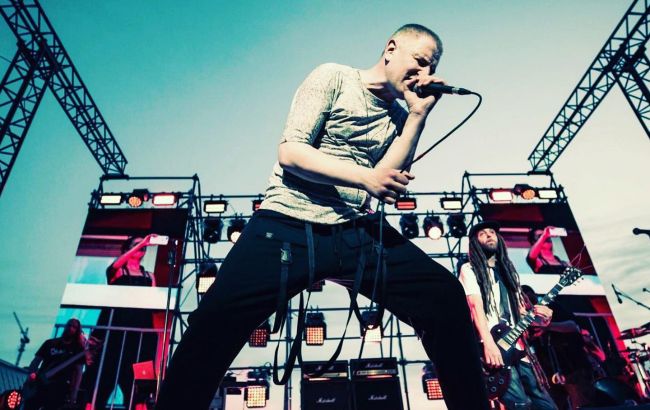 Солист "Грин Грей" оправдался за языковой скандал: "неуважение - это ваши грабительские тарифы!"