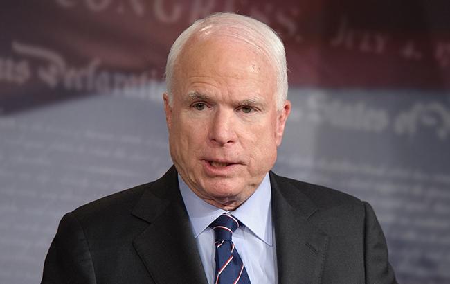 Маккейн призвал Трампа предоставить Украине оружие для сдерживания агрессии РФ