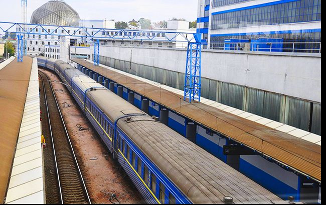 УЗ запустила додаткові поїзди на День Незалежності