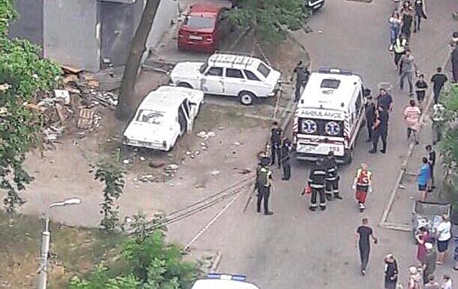 В Киеве взорвался автомобиль, есть пострадавшие