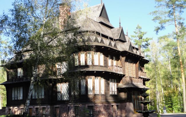 Порошенко проводит встречу с фракцией БПП и правительством в резиденции "Залесье"