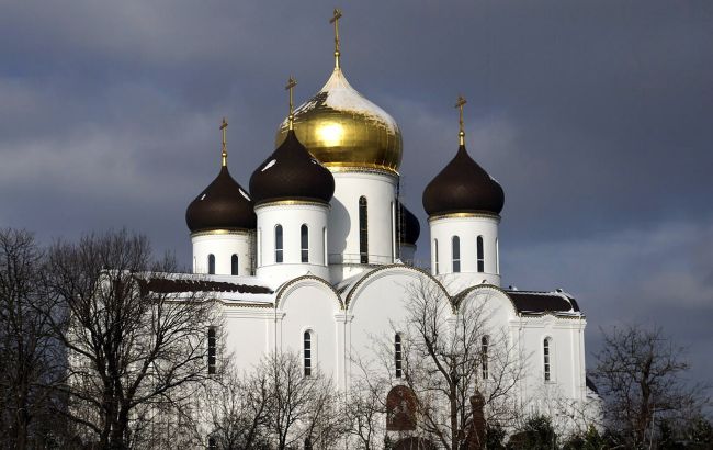 Росія вдарила по Свято-Успенському монастирю в Одесі: є поранені та масштабні руйнування