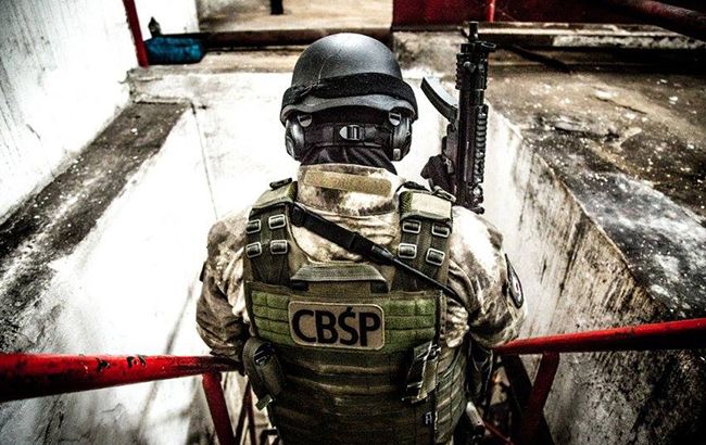 В Польше задержали украинцев за организацию незаконной миграции иностранцев