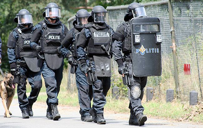 В Нидерландах из-за угрозы взрыва эвакуированы семь школ