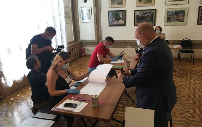 Британія не визнає голосування в Криму по поправкам до конституції РФ