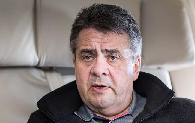 Блок Меркель раскритиковал главу МИД Германии за идею снятия санкций против РФ