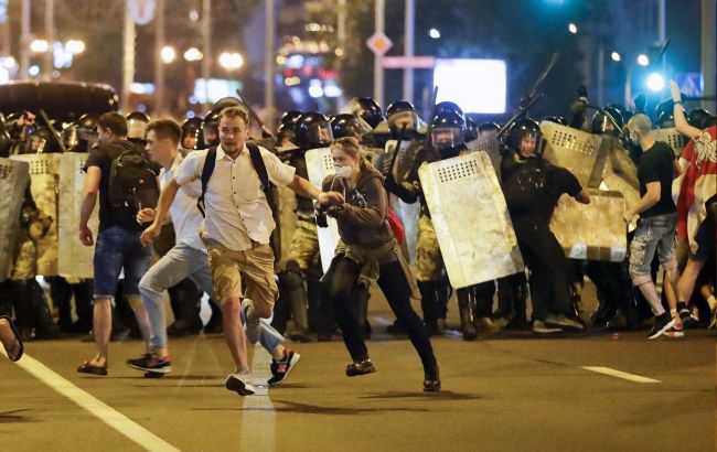 У Лукашенко назвали причины разгона первых акций протеста