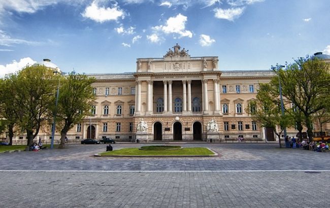 Найпрестижніші виші заходу України: ТОП-10 університетів, які вибирають абітурієнти