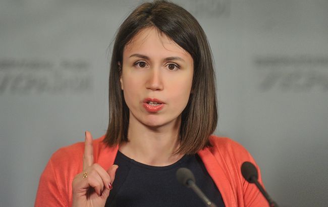 Чорновіл взяла в руки автомат і покликала всіх на Майдан (відео)