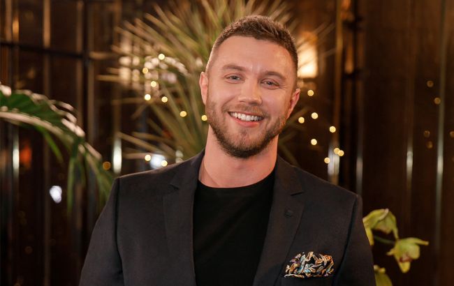 Холостяк объявил свою избранницу и сделал предложение: "свадебные" фото пары