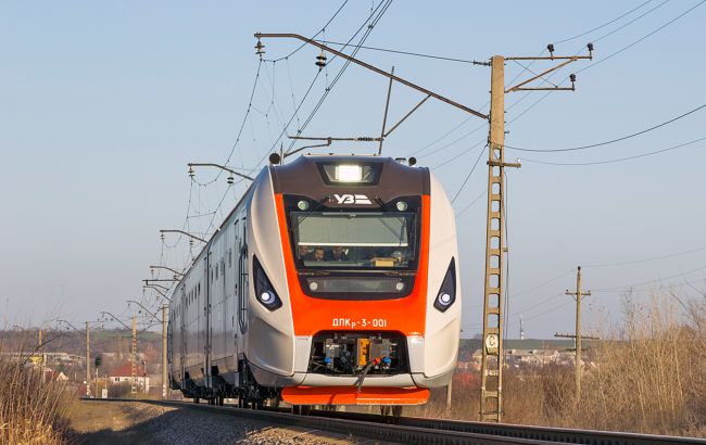 Вперше за 16 років. Із Рахова запускають "Мармароський експрес" в Румунію