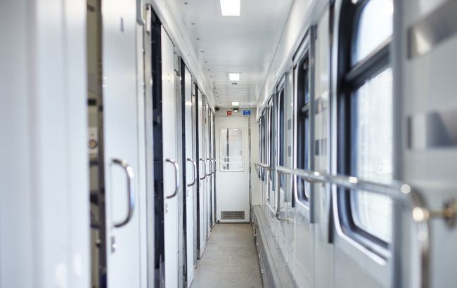 На рейсах УЗ пройдут рейды полиции. Будут искать нарушителей карантина