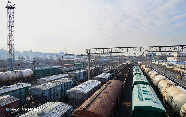 ДТЭК передал 69 тонн угля для эвакуационных поездов Укрзализныци