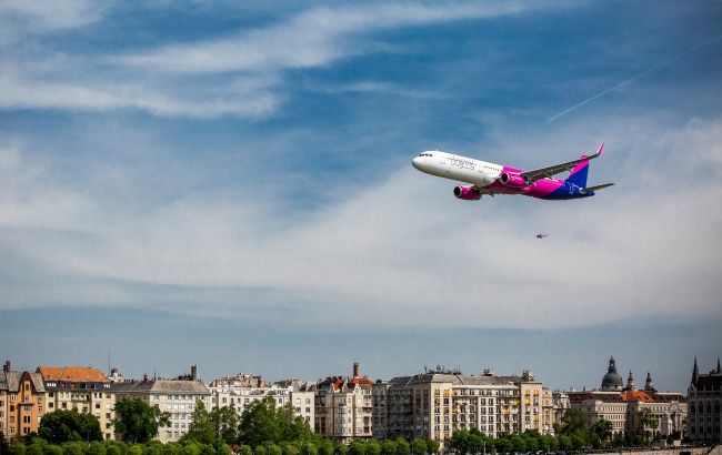 Комерційний літак вперше з квітня вилетів з України