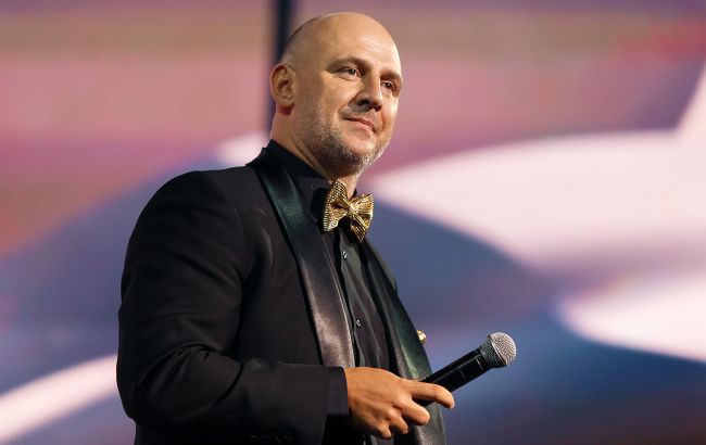 Потап "відкопав" старе фото, де він 18-річний молодик з кучериками