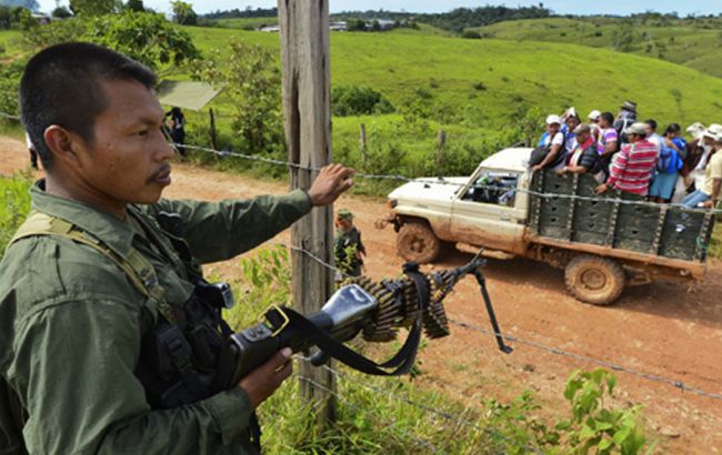 Правительство Колумбии подписало мировое соглашение с повстанцами
